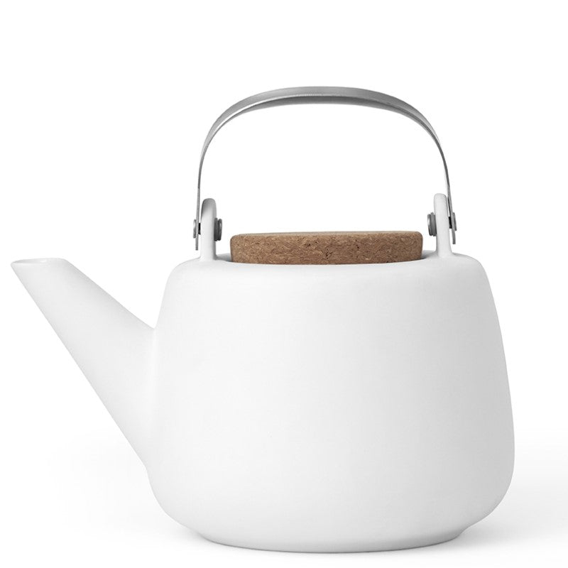 Porcelain teapot with cork lid